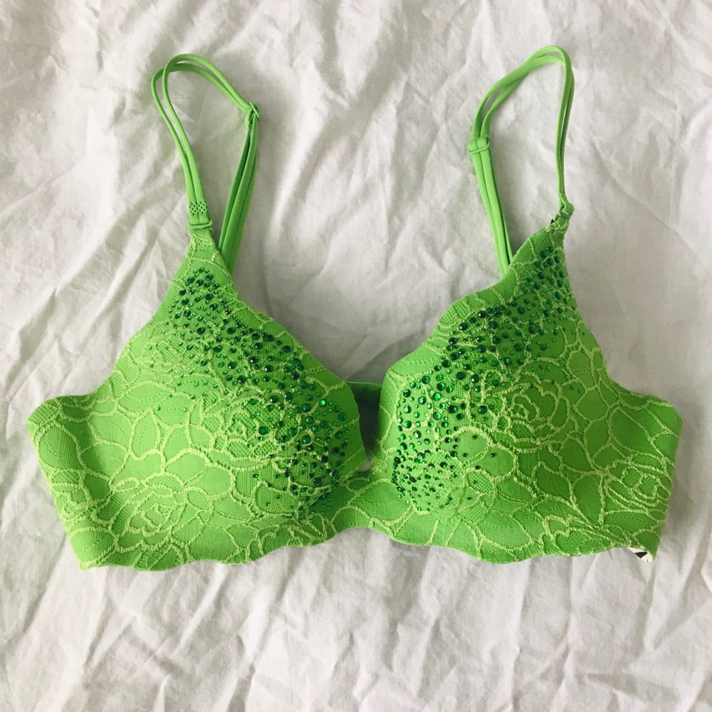Victoria’s Secret Bedazzled Push-Up Bra